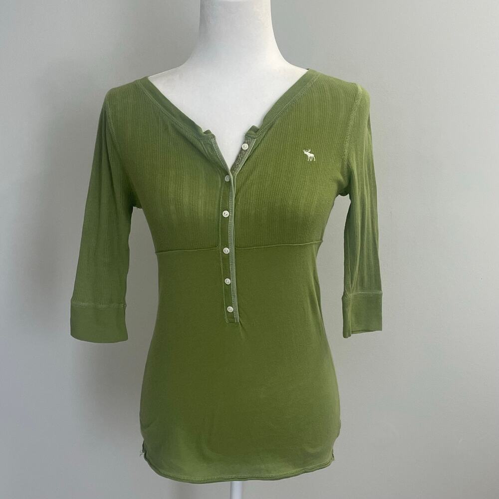 Abercrombie Women's Y2K Green Ribbed Henley Top Fitted 3/4 Sleeve Size Large